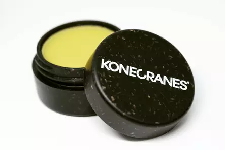 Korpikuusikon Hunaja Huulirasva - Huulirasvat painatuksella - kkh0003 - 2