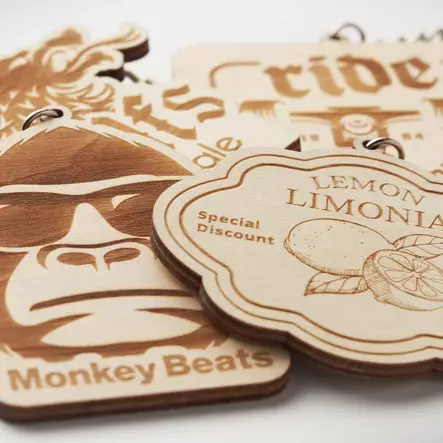 Puinen Avaimenperä Valinnaisella Muodolla - Avaimenperät painatuksella - MK5009 - 2